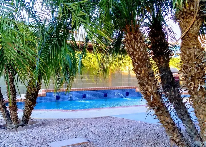 Backyard Playground Golf Sport Court Hot Tub * Glendale
